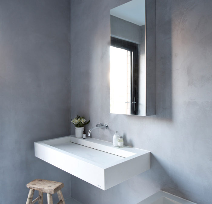 Tips and Tricks for Any Small Bathroom Space